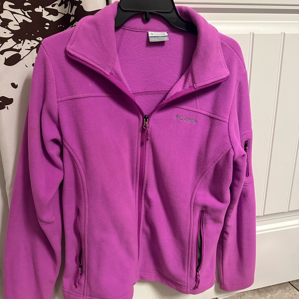 Women’s Columbia zip up jacket